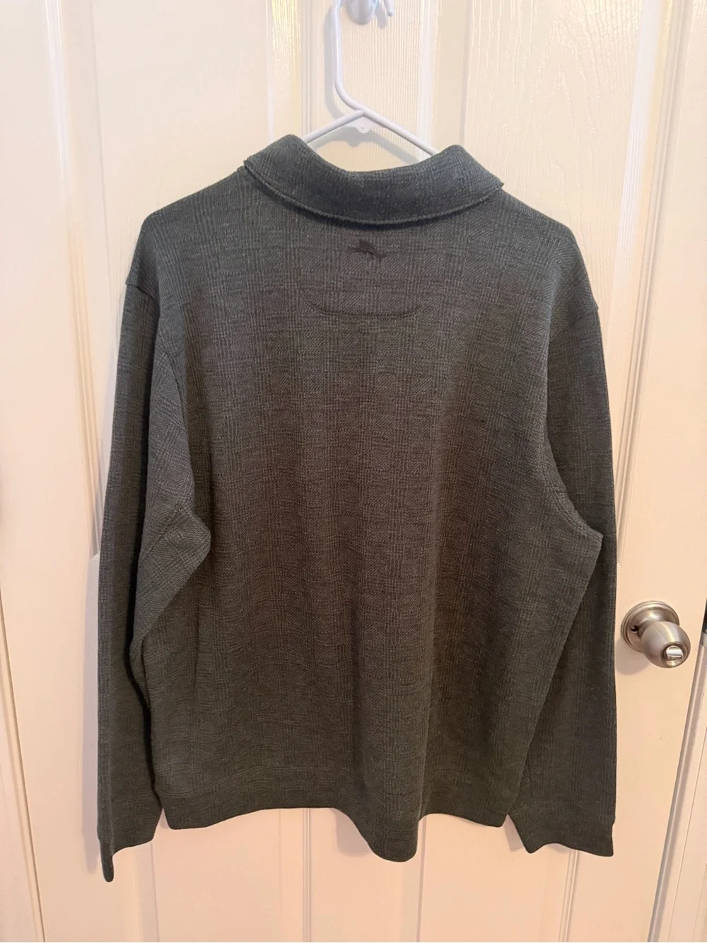 Tommy Bahama Men's Grey Collar Sweater ~ Large